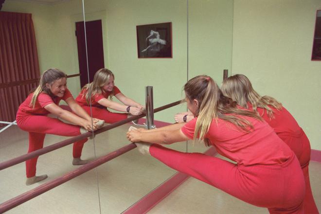Castile Canyon Scientology School, two students in ballet class in front of a mirror