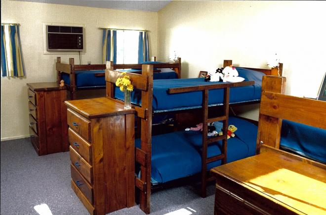 Castile Canyon Scientology School, dorm with bunkbeds and toys
